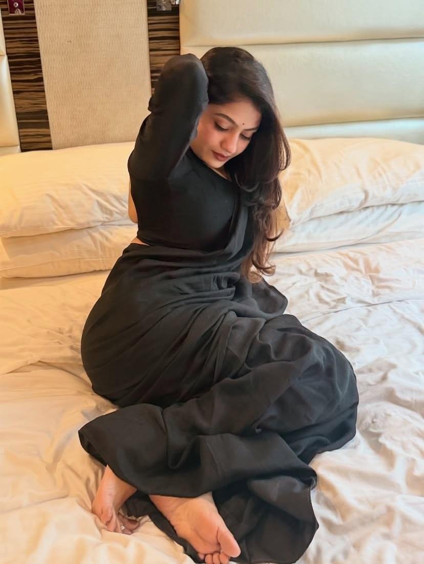 Call Girls In New Ashok Nagar Delhi 9667938988 Escort Service In Delhi